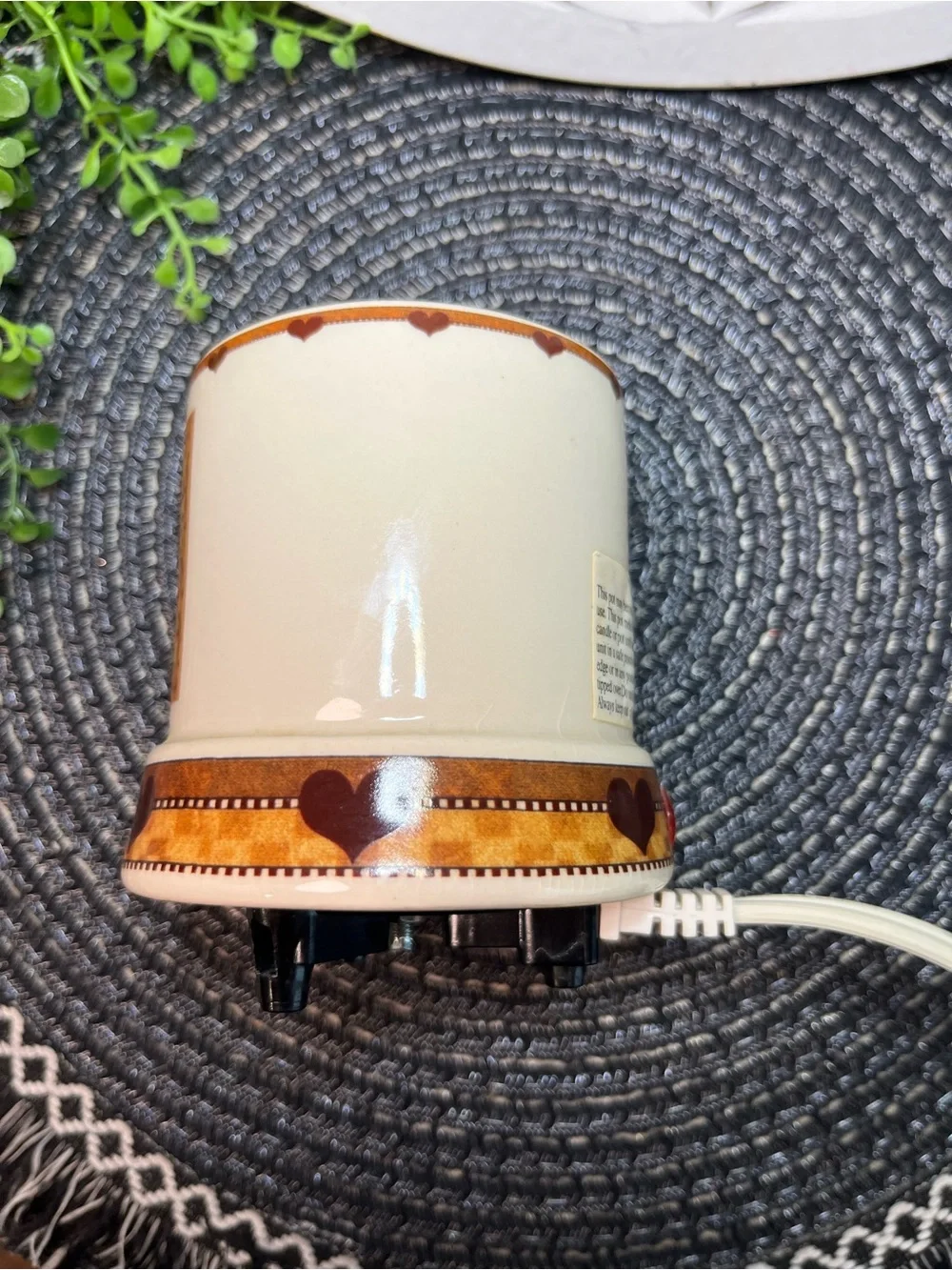 CRAZY MOUNTAIN ELECTRIC VOTIVE CANDLE MELTER HOME SWEET HOME WITH HEARTS